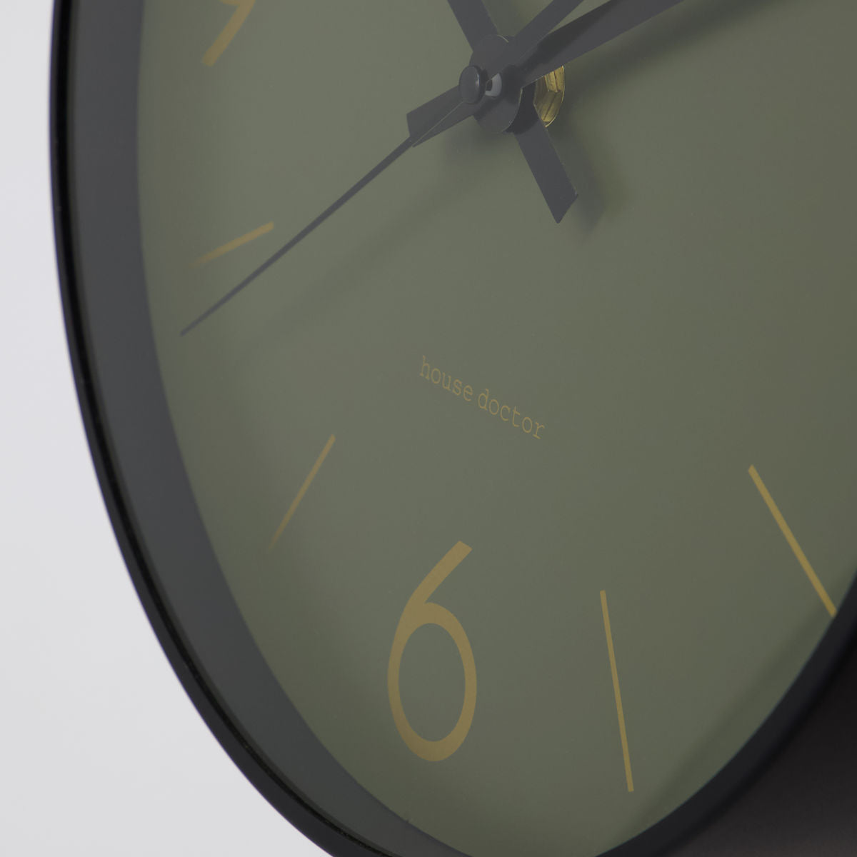 Wanduhr Tannengrün