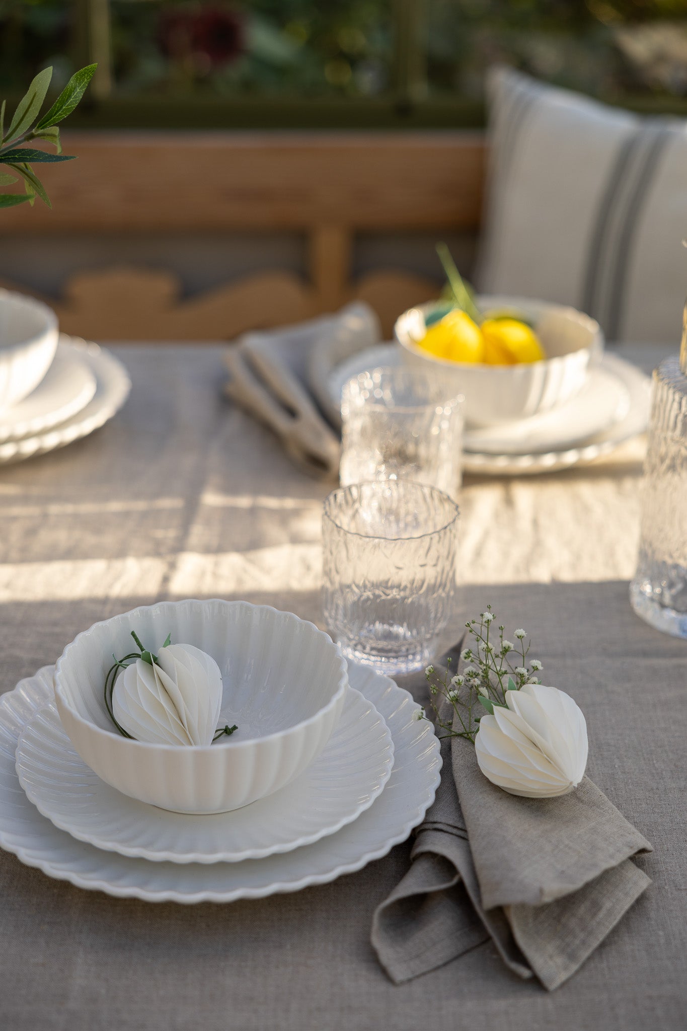 ERDBEER Anhänger I weiss