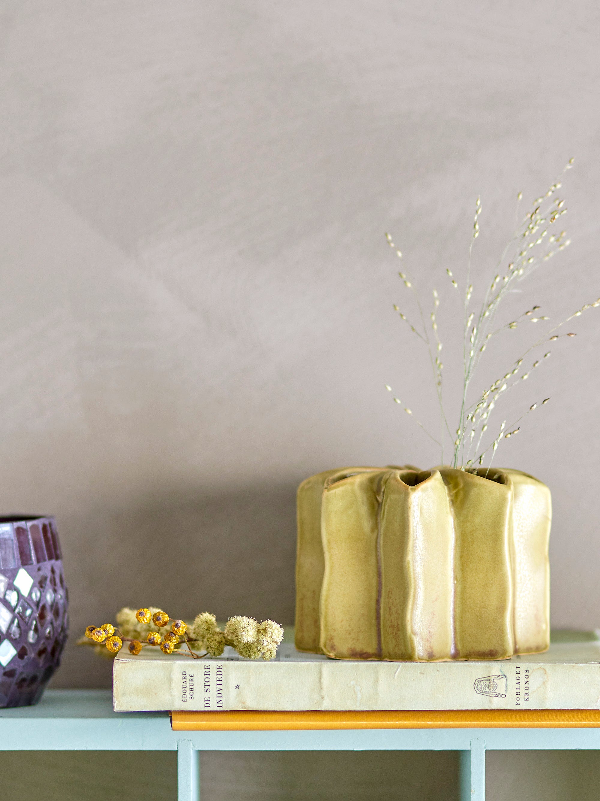 Aleena Vase