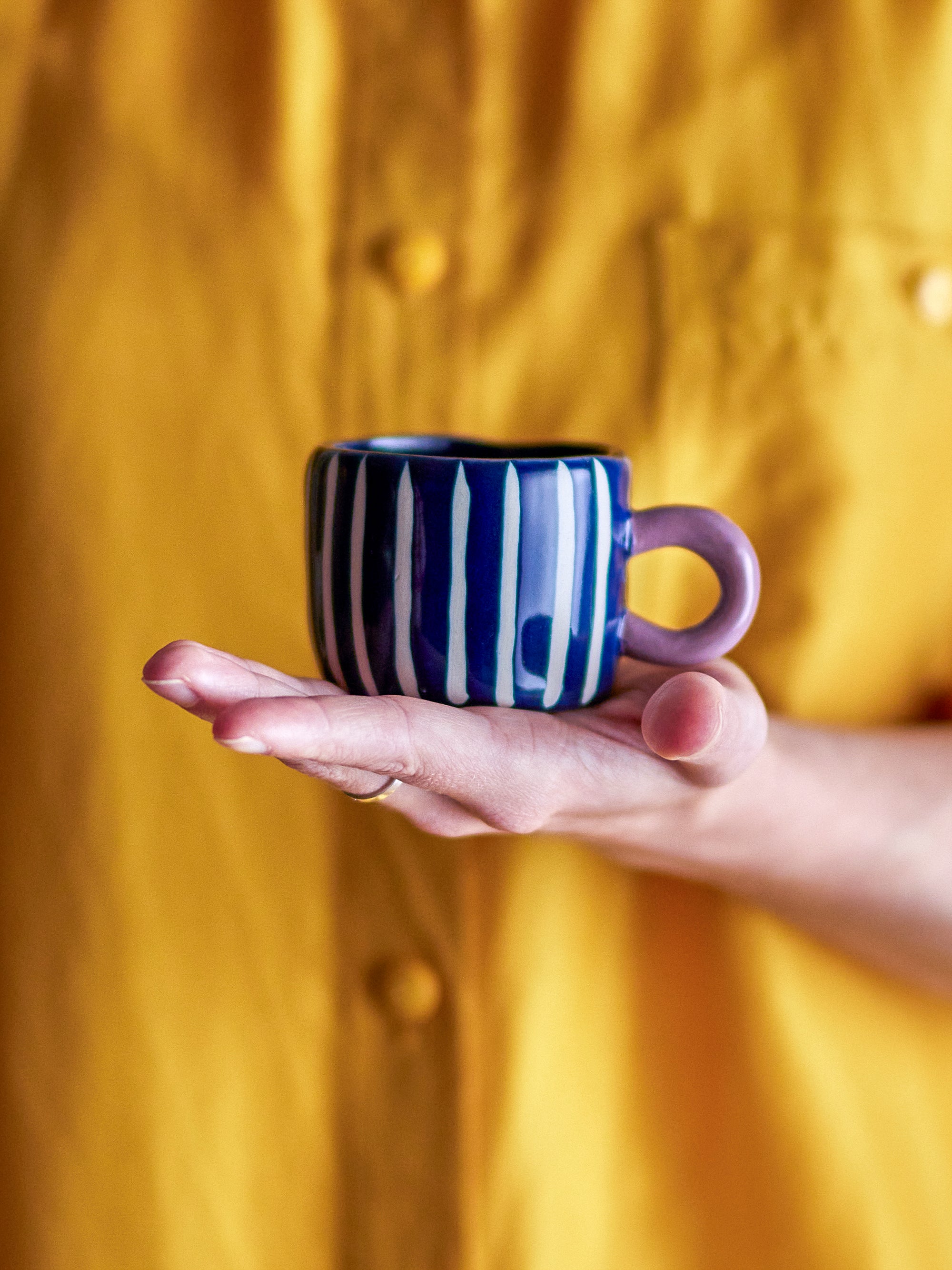 Tasse mit Streifen I dunkelblau