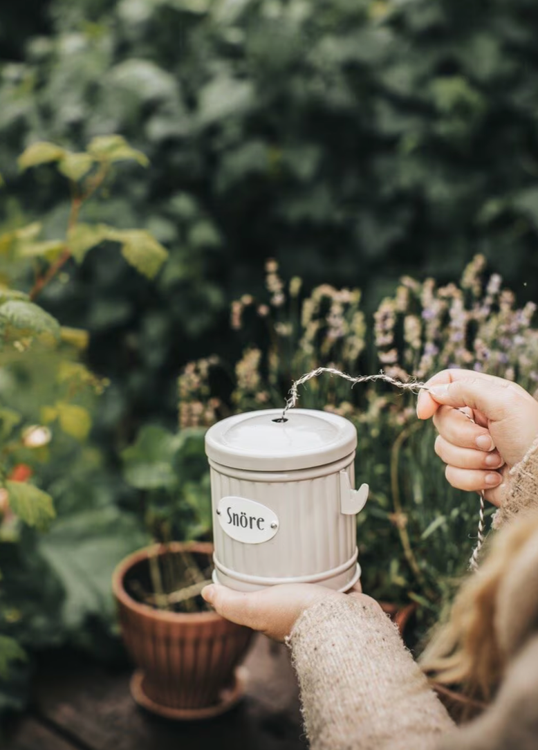 Schnüredose Hugo I beige