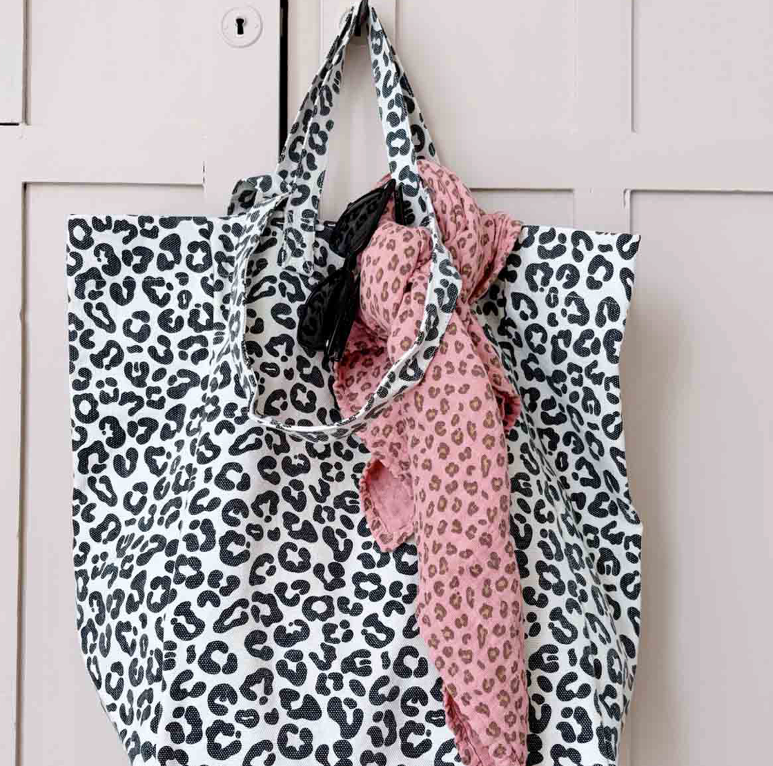Shopper I Leo