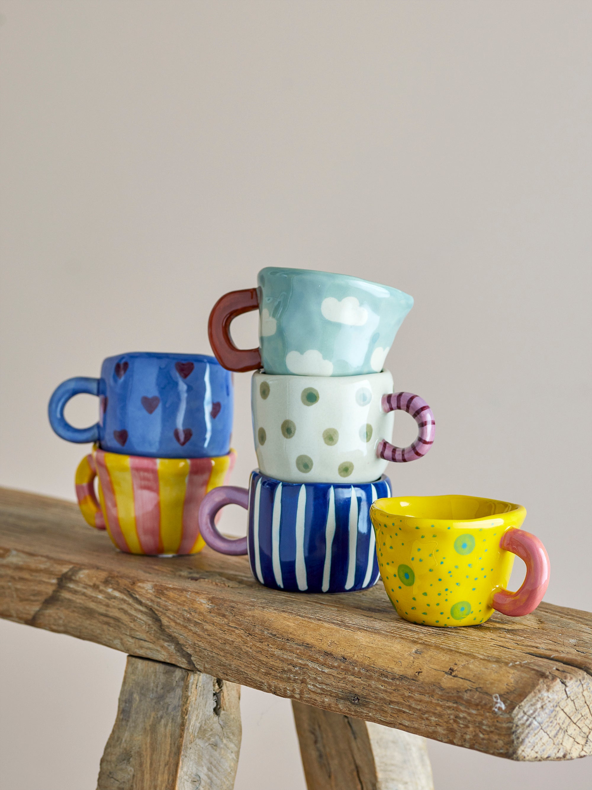 Tasse mit Streifen  I dunkelblau