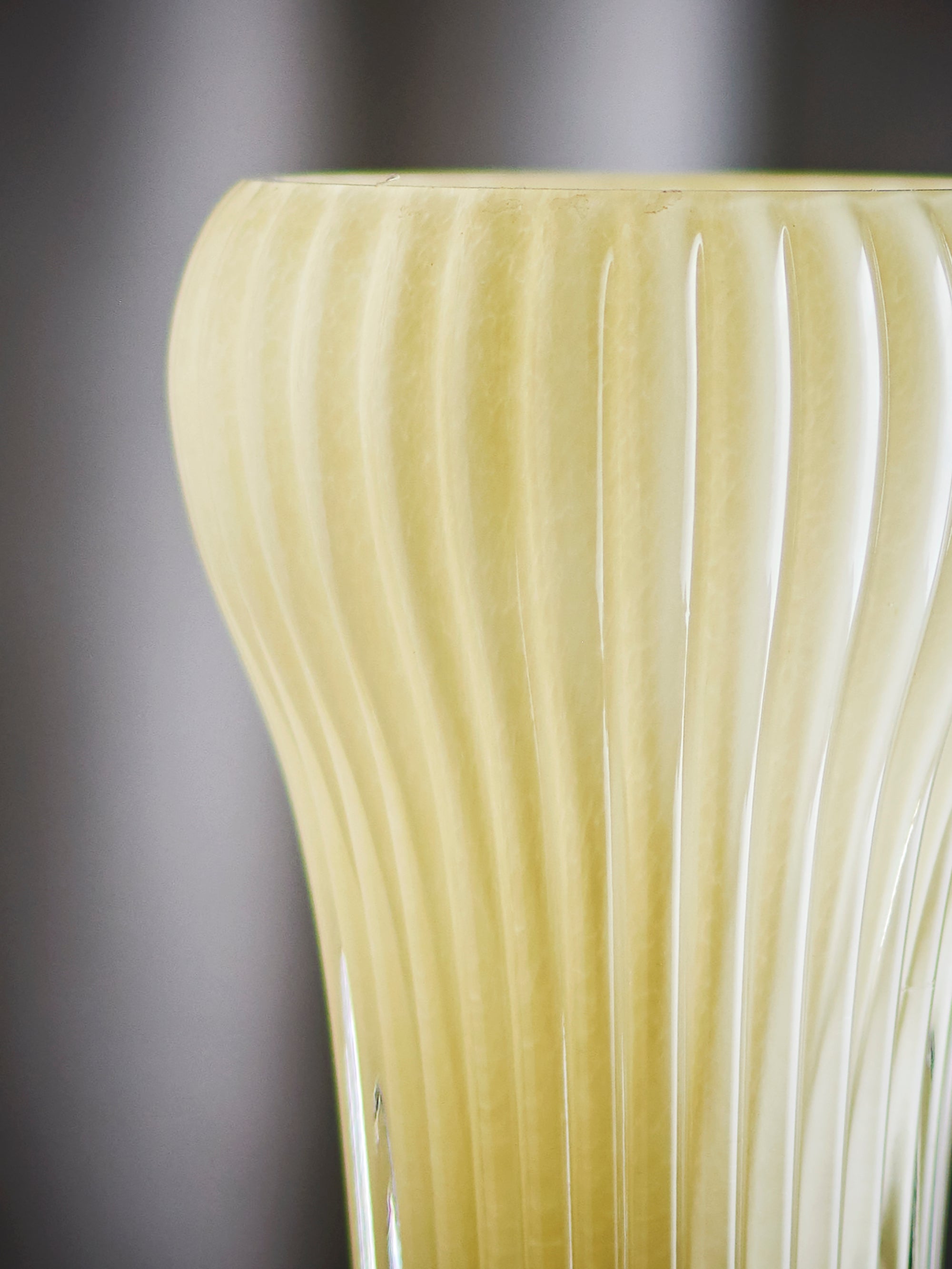 Pastel Vase I gelb