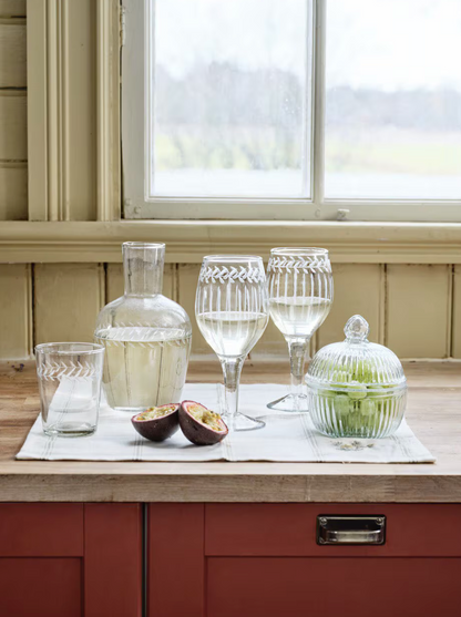 Glas mit Deckel