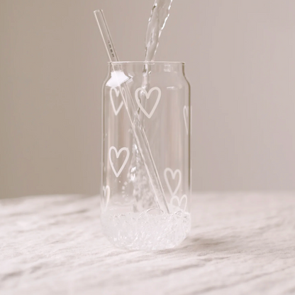 Trinkglas mit Herzen